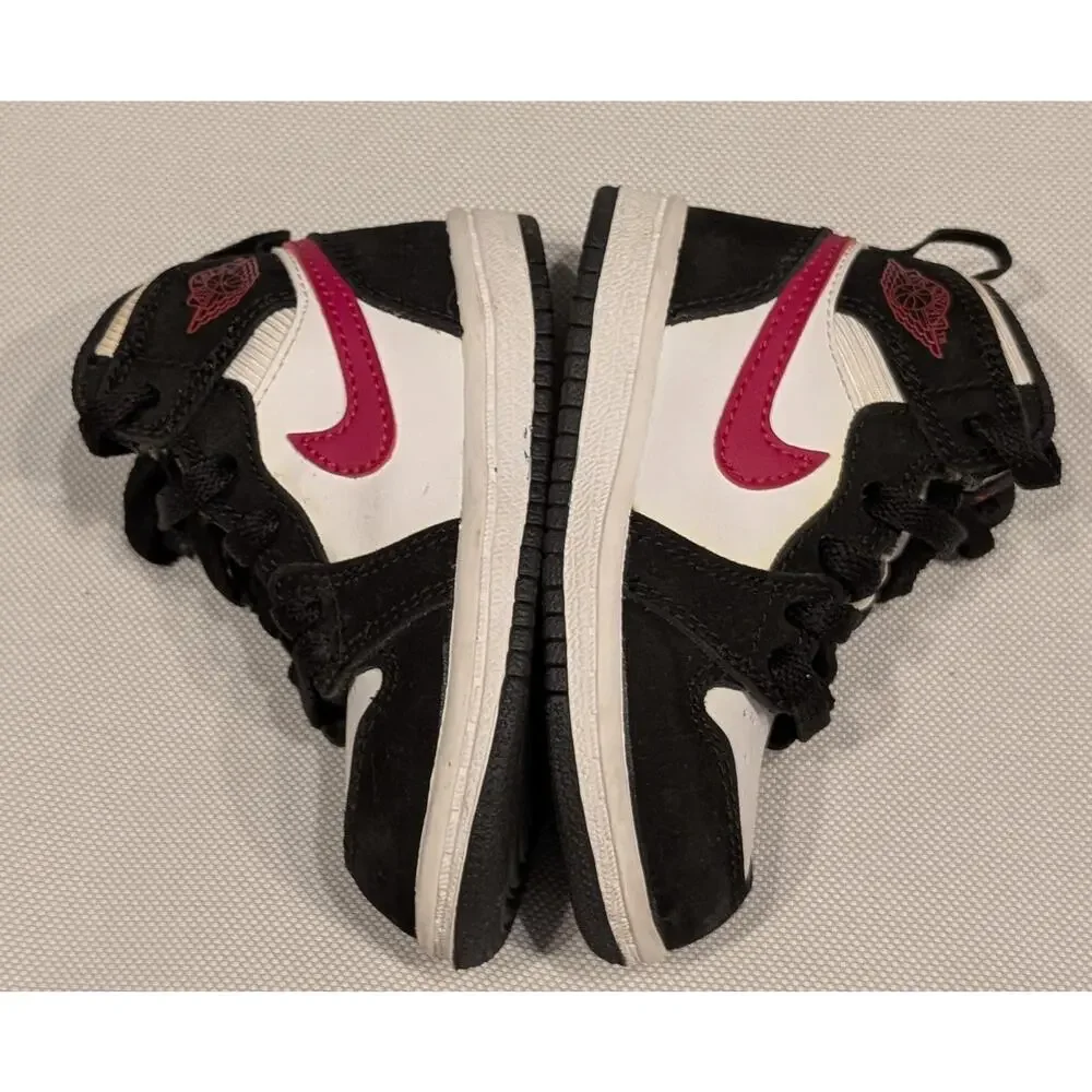 Air Jordan 1 Retro High BT Size 5C 705304-020 Black Red White Toddler
